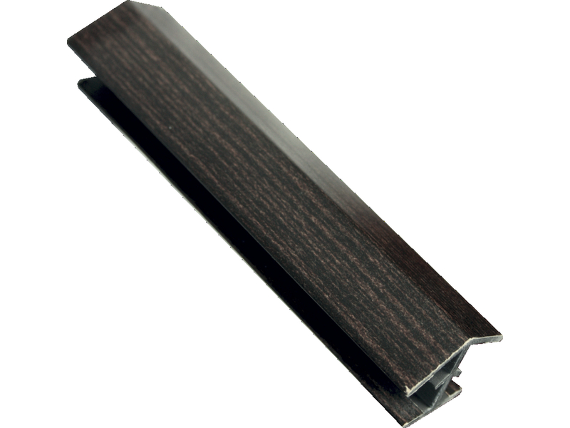 Угловой элемент цоколя 135 гр Н 100 ВЕНГЕ (Россия)