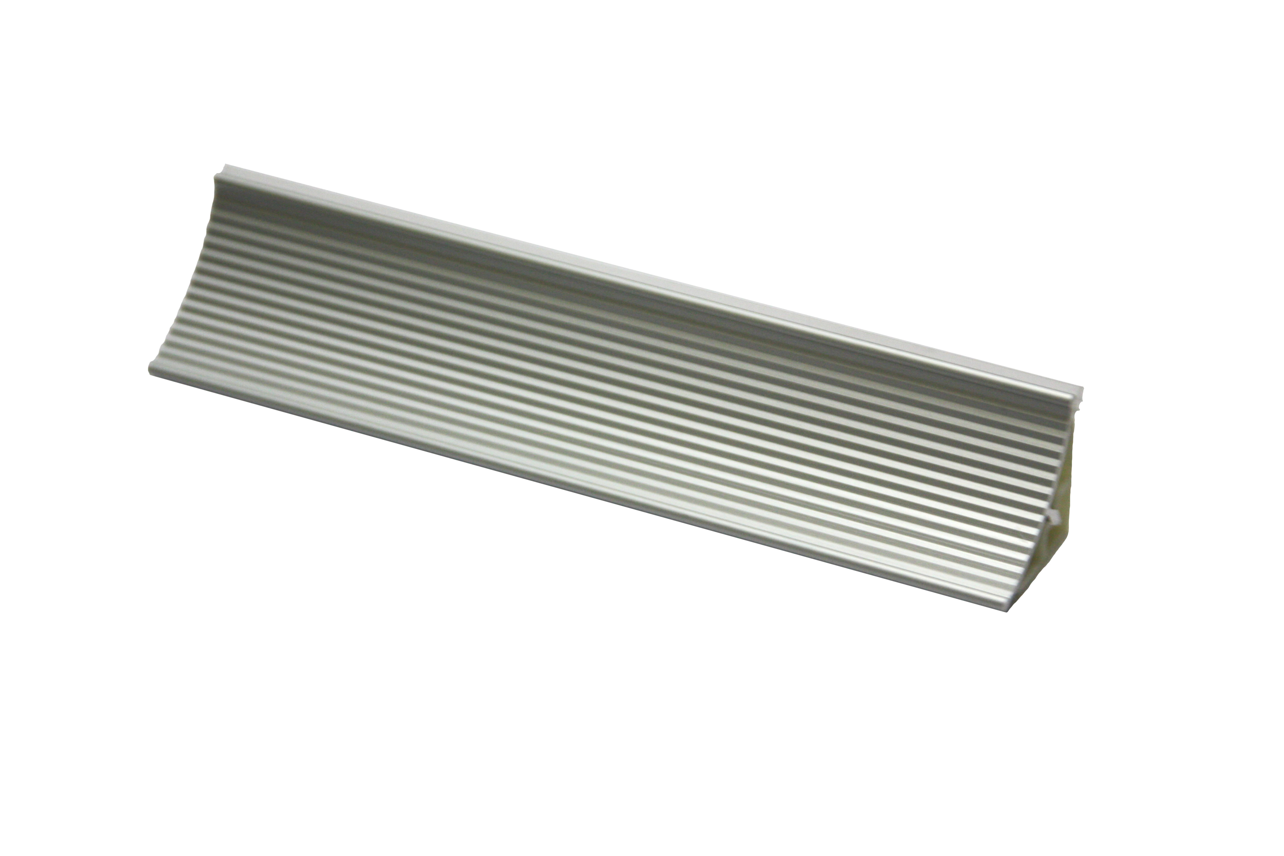 Плинтус Алюминевый Рифленый Вогнутый 3,05